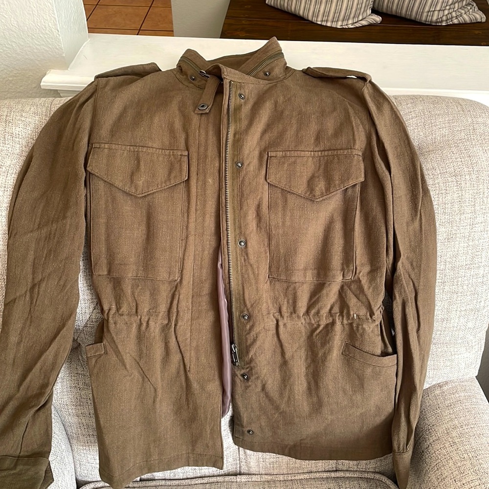 Cute army green jacket